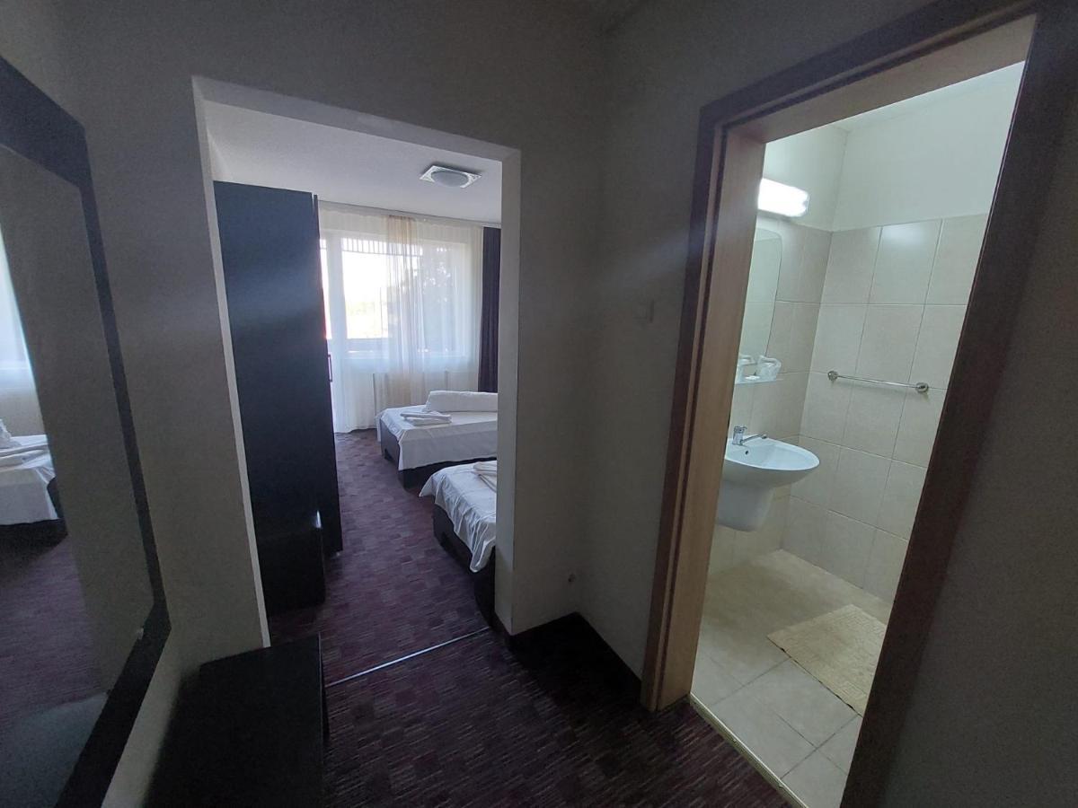 Hotel Muncel Băile Felix Esterno foto